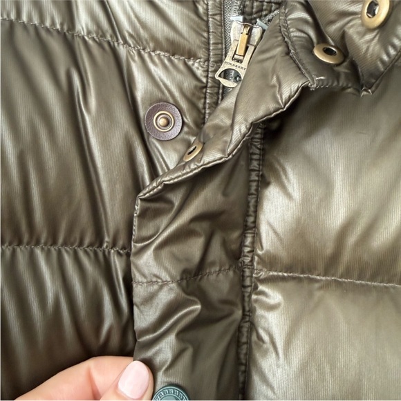 Burberry Down Filled Erwood Puffer Jacket (Unisex) - Picture 5 of 13